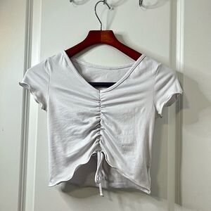 NEW~ Discovery Basic Minimal White Top